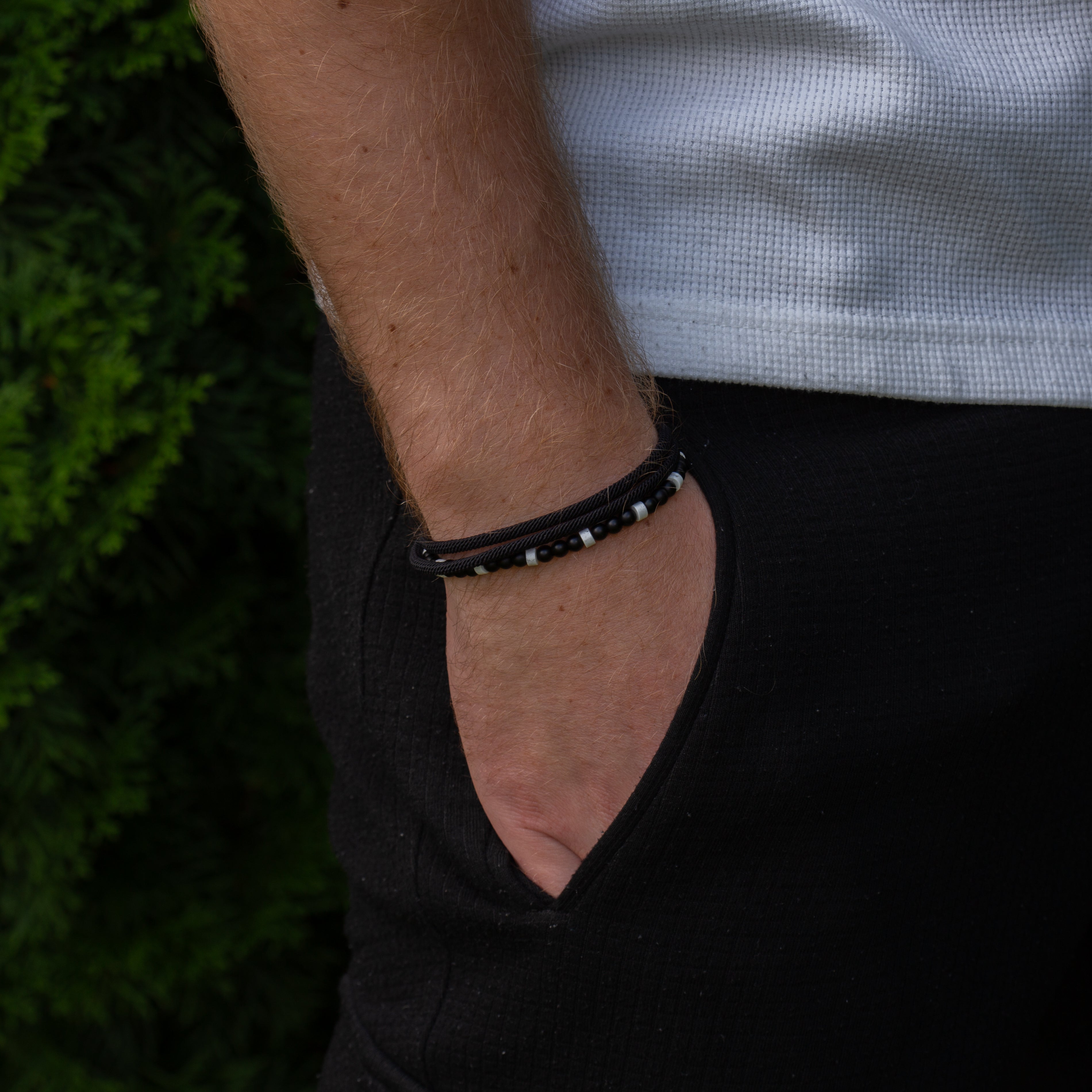 BLACK AND WHITE ARMBAND