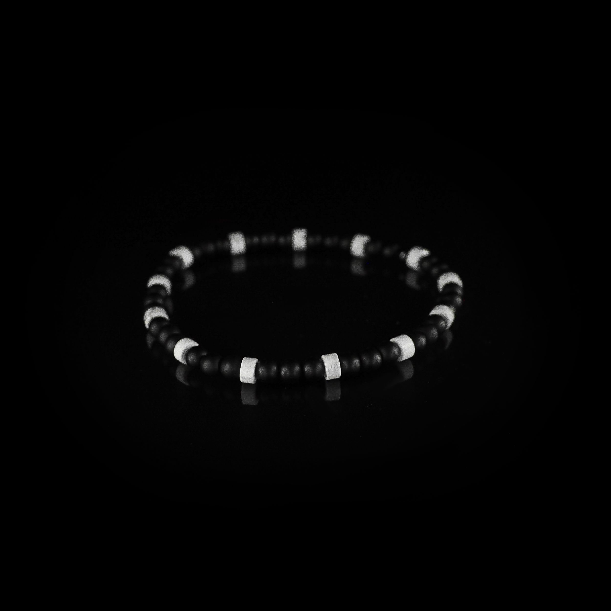 BLACK AND WHITE ARMBAND