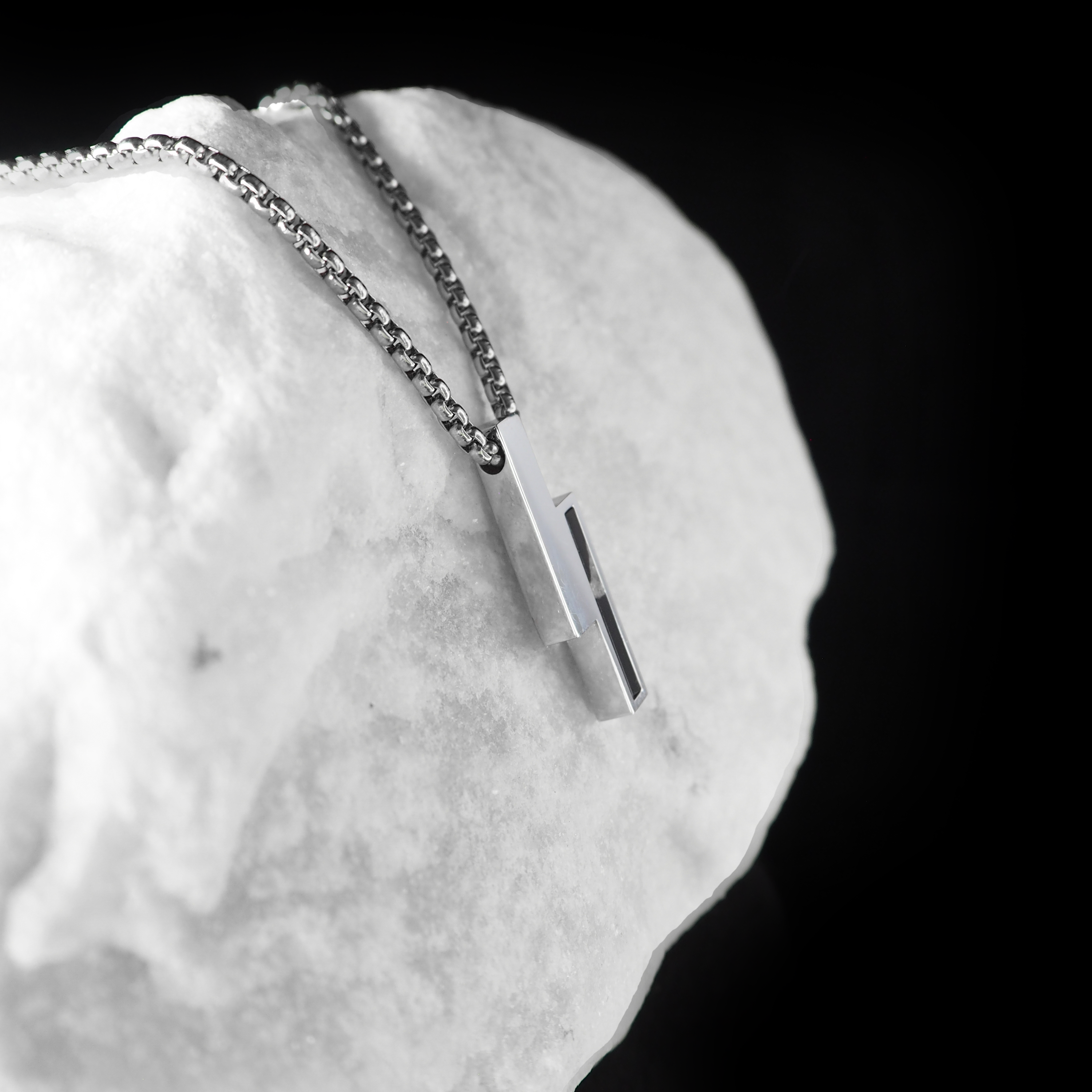 SLASH SCHWARZER MARMOR - SILBERFARBEN