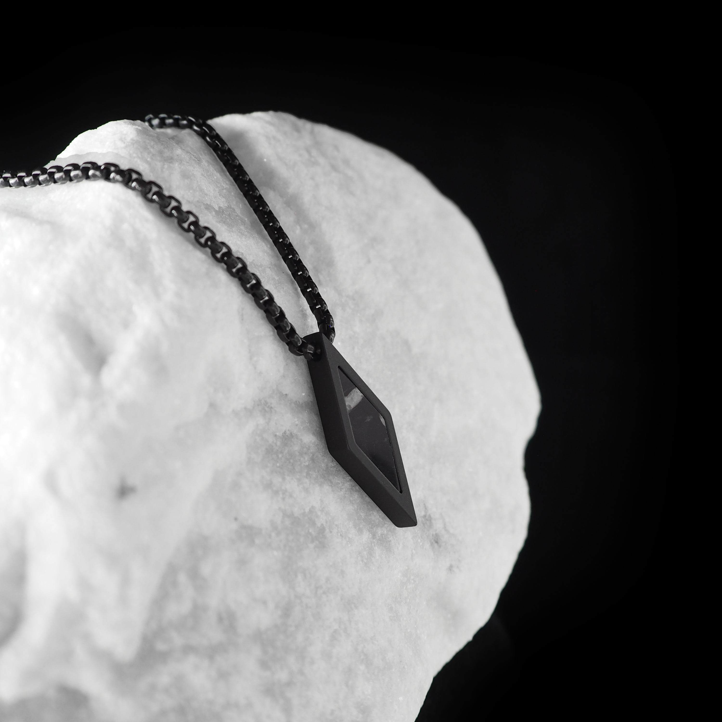 NEXRA MARMOR SCHWARZ