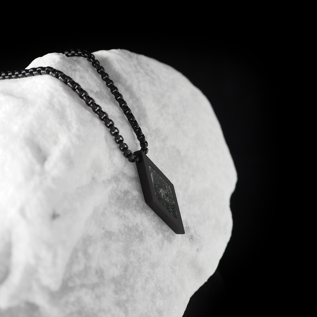 NEXRA GRÜNER MARMOR SCHWARZ